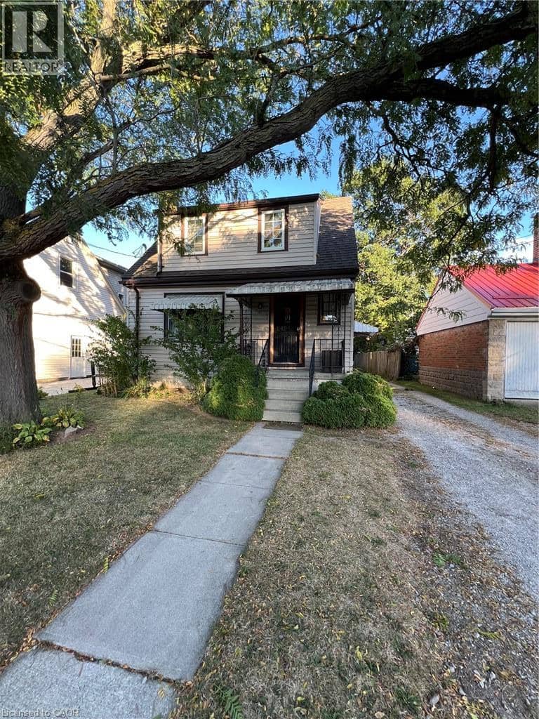 131 EMERSON Street — photo 1 of 2