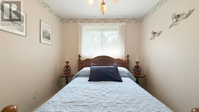313 Spruce Crescent — photo 17 of 40