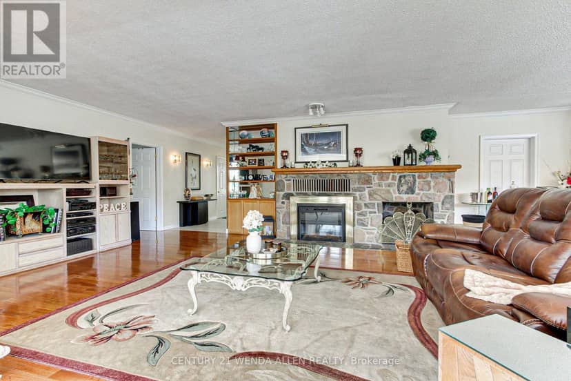 5295 - 5315 Sideline 16 Road — photo 21 of 40