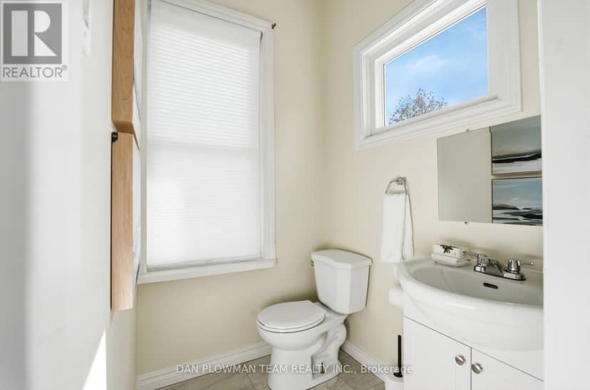 224 Arthur Street — photo 15 of 26