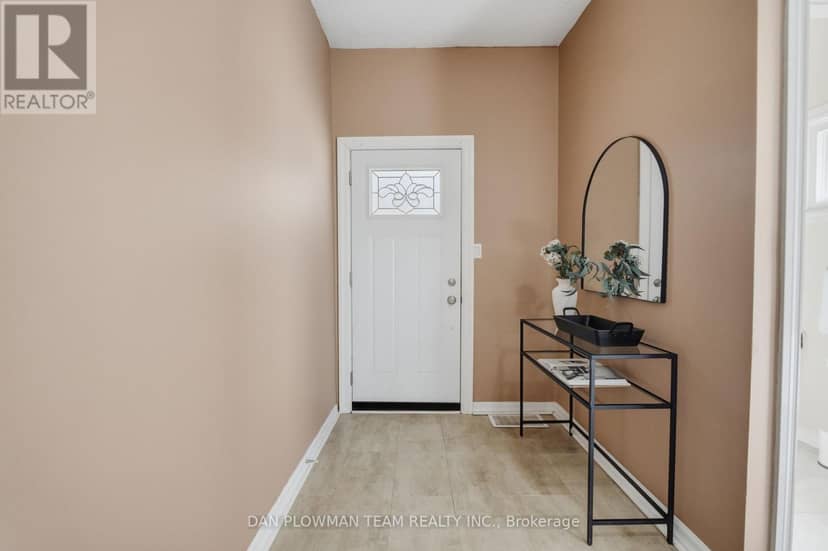 224 Arthur Street — photo 2 of 26