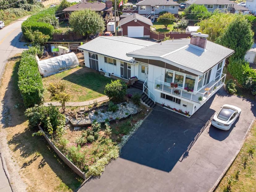 11906 100 AVENUE, Surrey, photo 2