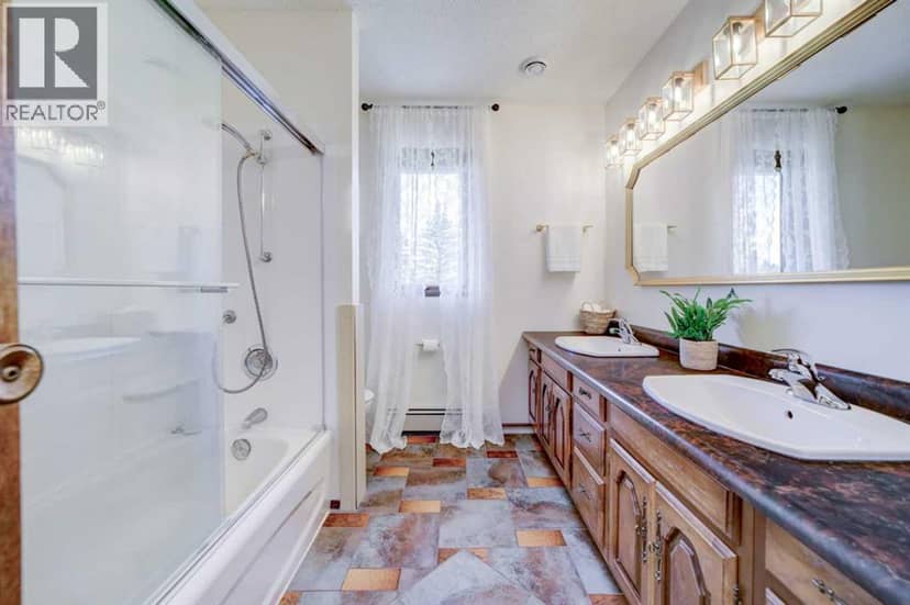 1070 Geddes Avenue — photo 29 of 40