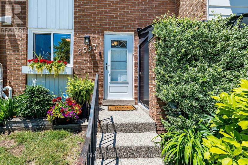2097 Marine Drive, Oakville, photo 3