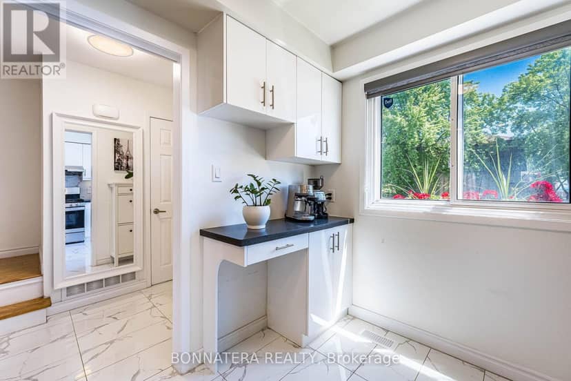 2097 Marine Drive — photo 9 of 40