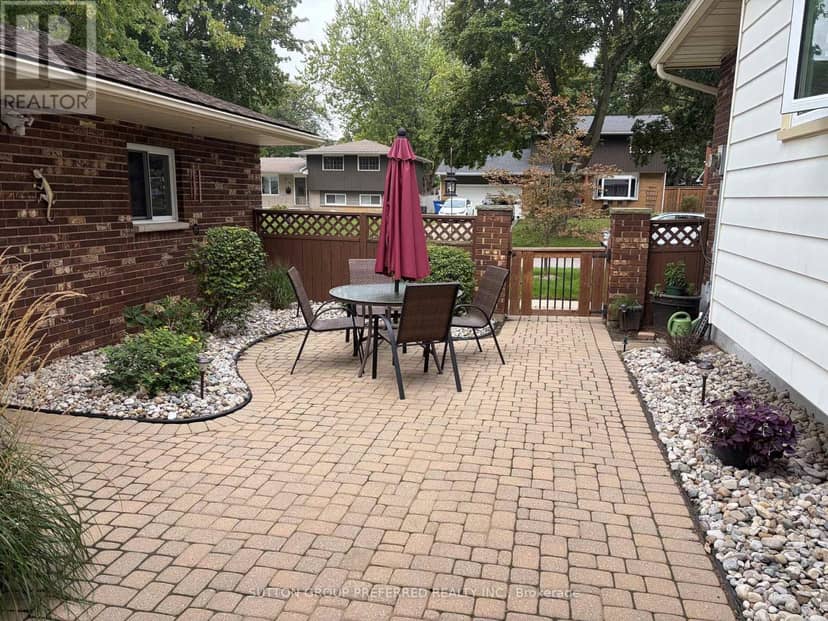20 Cedarwoods Crescent — photo 29 of 30
