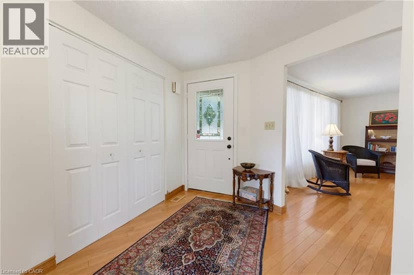 15 MCLAREN Avenue N — photo 7 of 22
