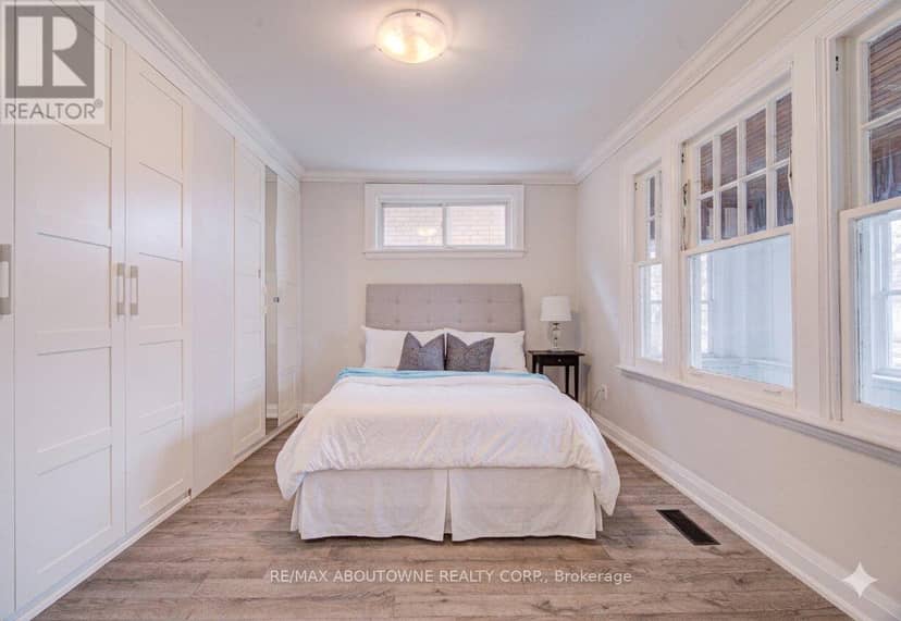 227 East 23rd Street — photo 15 of 34