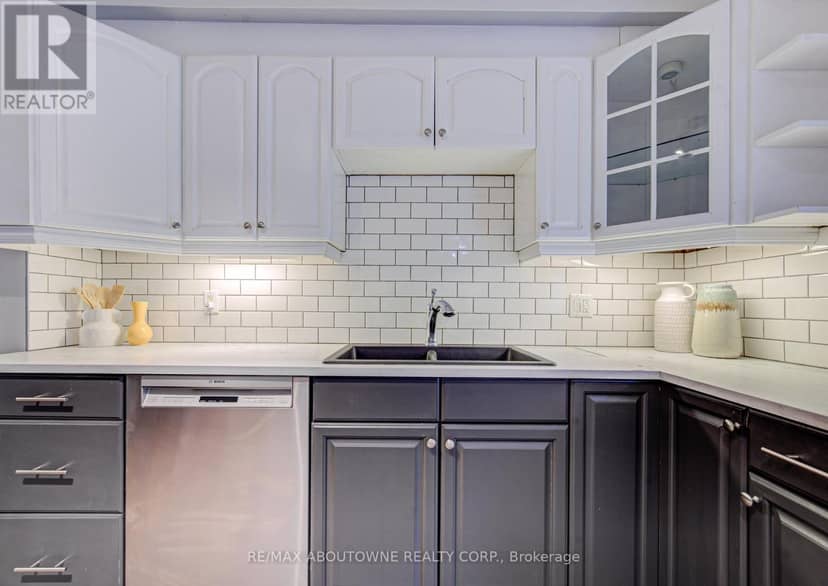 227 East 23rd Street, Hamilton, photo 4