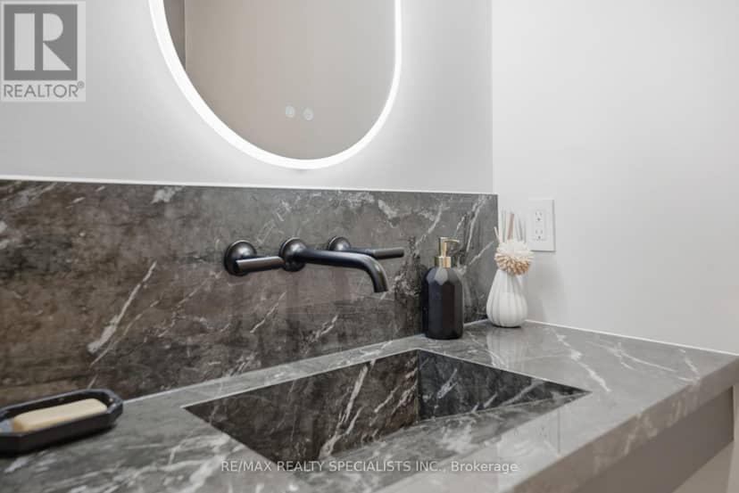 295449 8th Line, Amaranth, photo 7