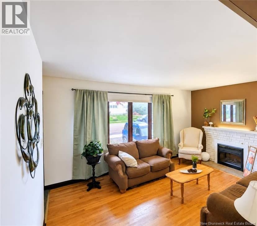 114 Bessborough — photo 15 of 39