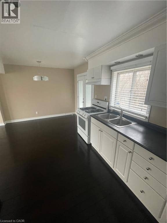 124 AVALON Place — photo 6 of 30