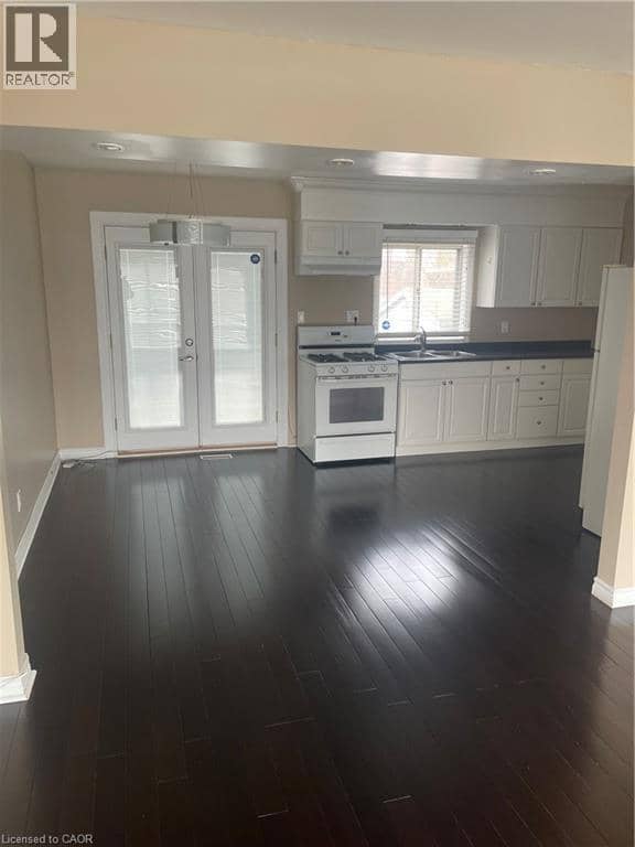 124 AVALON Place — photo 4 of 30