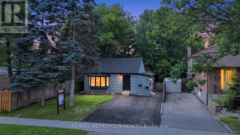 208 Palmerston Avenue — photo 14 of 18