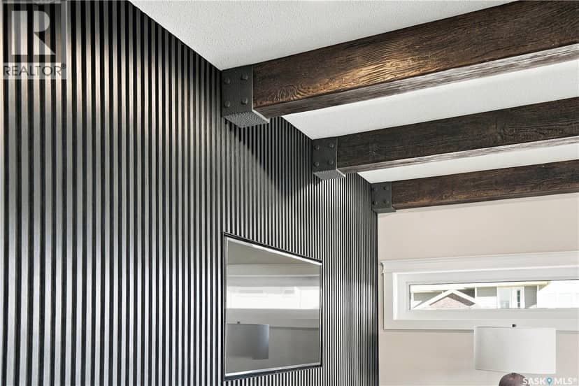225 Cowan CRESCENT — photo 35 of 40