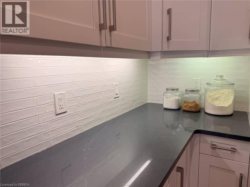 29 SCHUYLER Street Unit# 52 — photo 9 of 40