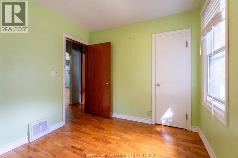 42 Canterbury STREET — photo 12 of 40