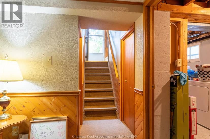 42 Canterbury STREET — photo 25 of 40