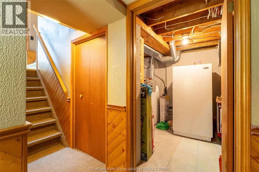 42 Canterbury STREET — photo 26 of 40