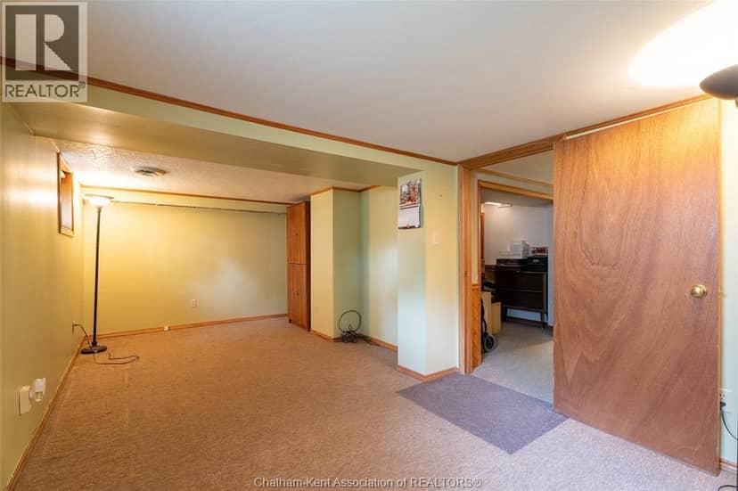 42 Canterbury STREET — photo 29 of 40