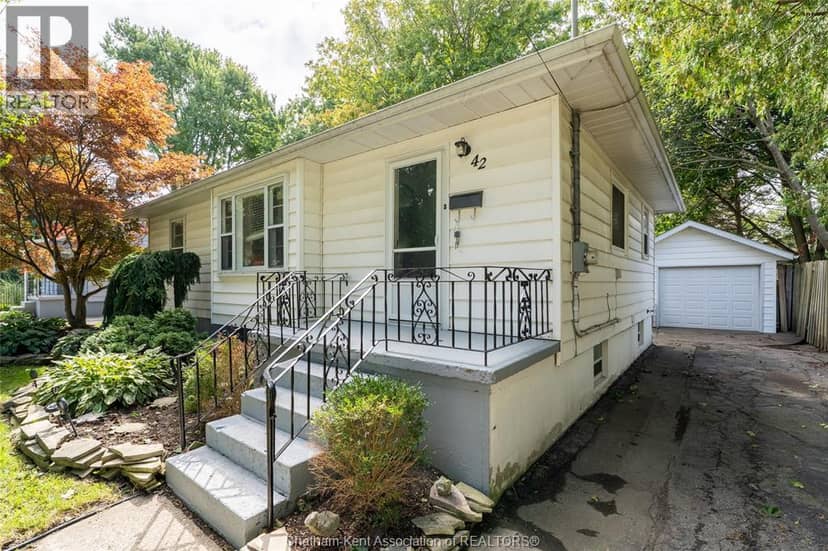 42 Canterbury STREET — photo 3 of 40