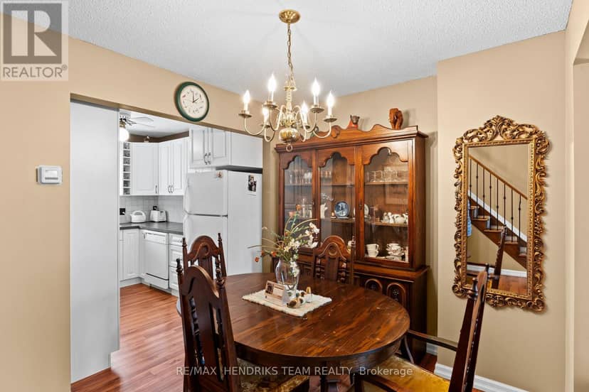 20 - 64 Forster Street — photo 10 of 29