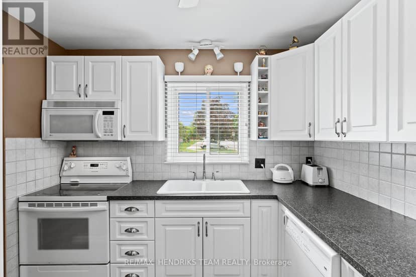 20 - 64 Forster Street — photo 6 of 29
