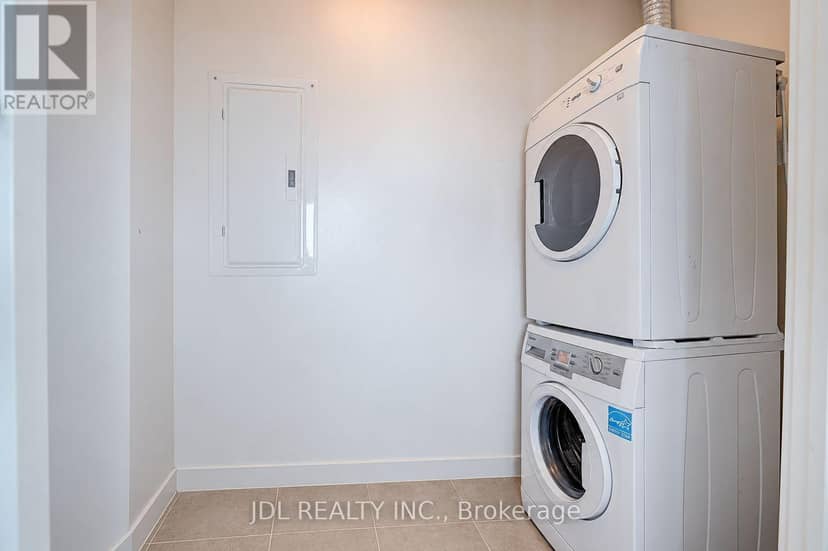 4502 - 5 St Joseph Street — photo 29 of 40