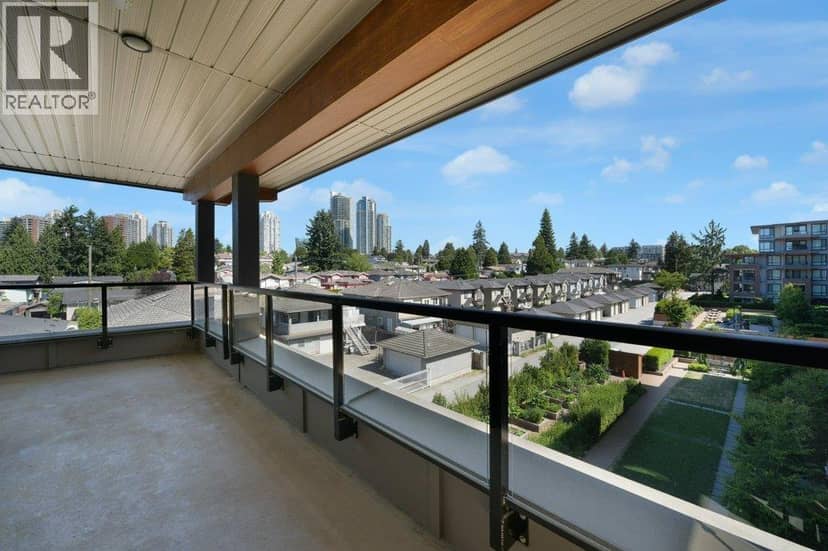 421 7588 16TH STREET, Burnaby