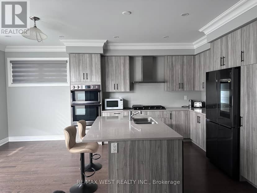 111 Scarlet Way — photo 10 of 25