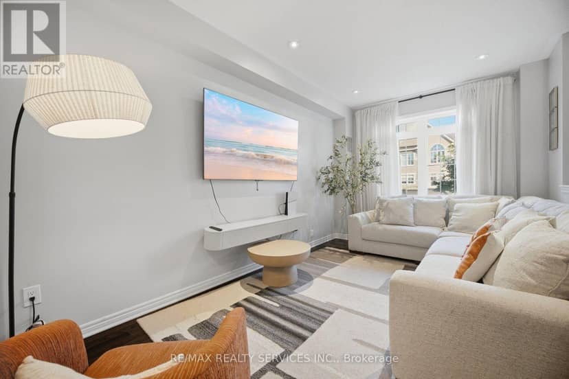 72 Rockman Crescent — photo 10 of 40