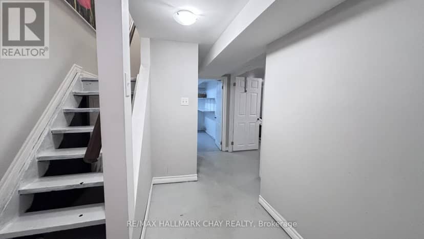 66 - 28 Donald Street — photo 16 of 19