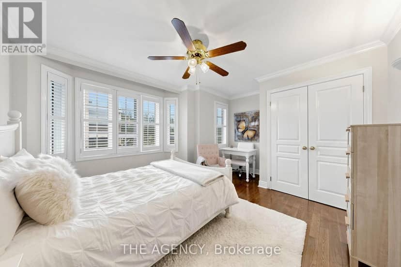 272 Redpath Avenue — photo 18 of 35