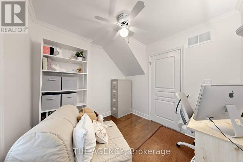 272 Redpath Avenue — photo 22 of 35