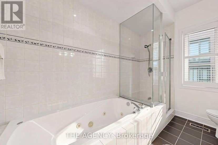 272 Redpath Avenue — photo 30 of 35