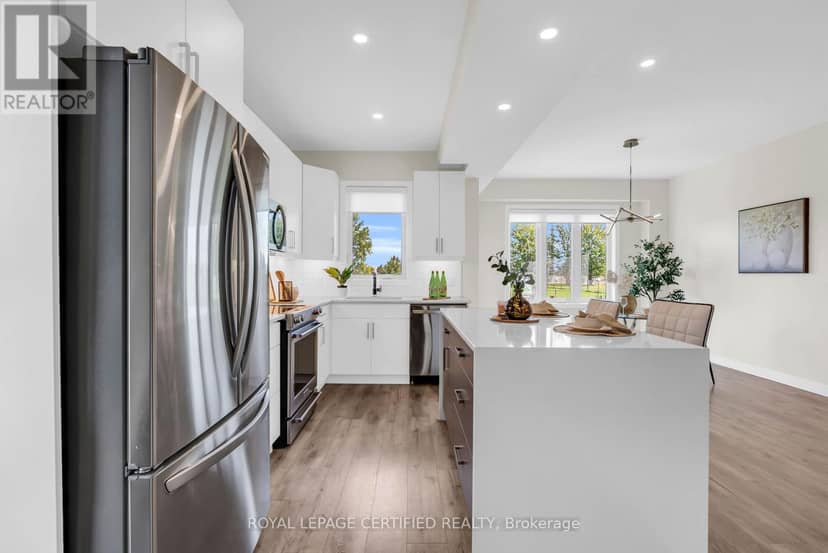 36 - 3380 Singleton Avenue — photo 18 of 40