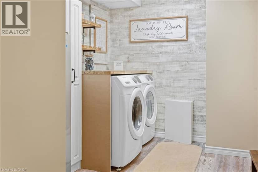 14 KENYON Crescent — photo 36 of 40