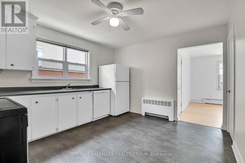 55 Ivy Crescent — photo 21 of 40