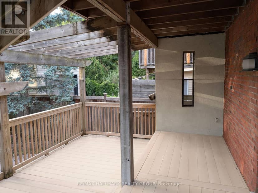 55 Ivy Crescent — photo 29 of 40