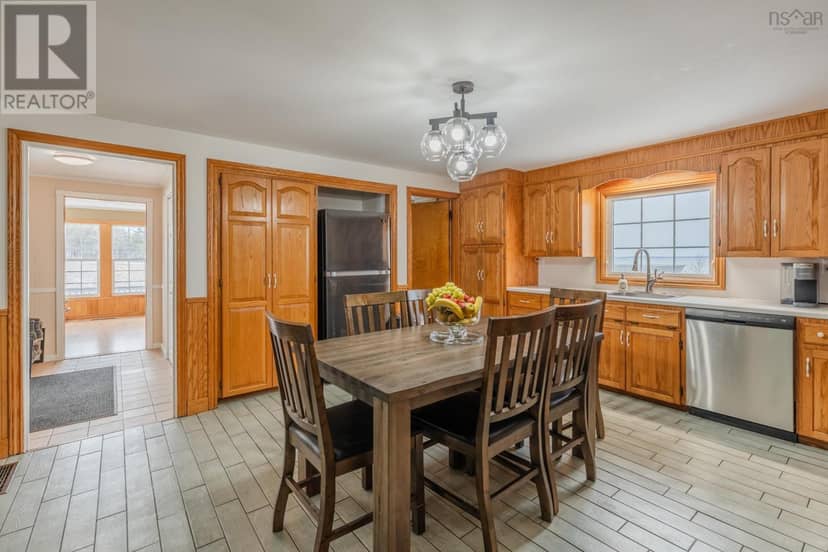 1271 Highway 1 — photo 11 of 40