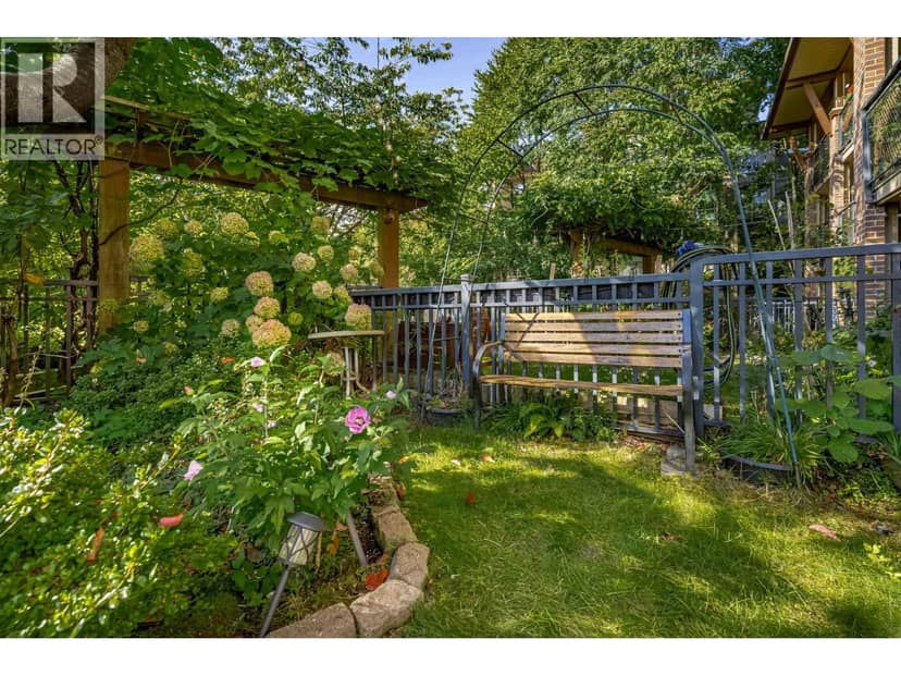 107 1633 MACKAY AVENUE, North Vancouver