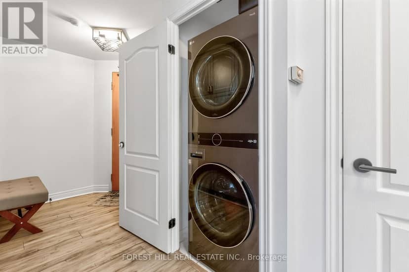 508 - 2 Edith Drive — photo 29 of 36