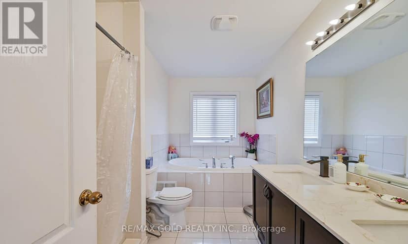 7 Bellotti Crescent — photo 16 of 36