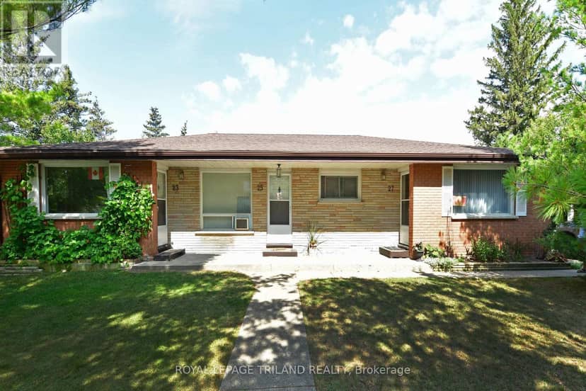 27 Hill Street, Lambton Shores, photo 2