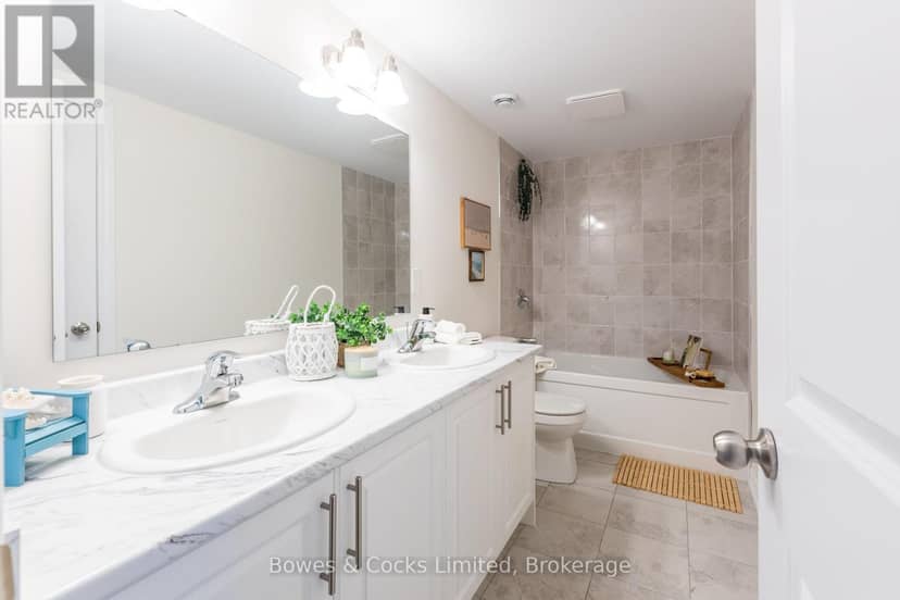 104 - 48 Maple Avenue — photo 13 of 15