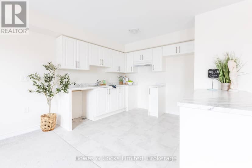 104 - 48 Maple Avenue, Asphodel-Norwood, photo 3
