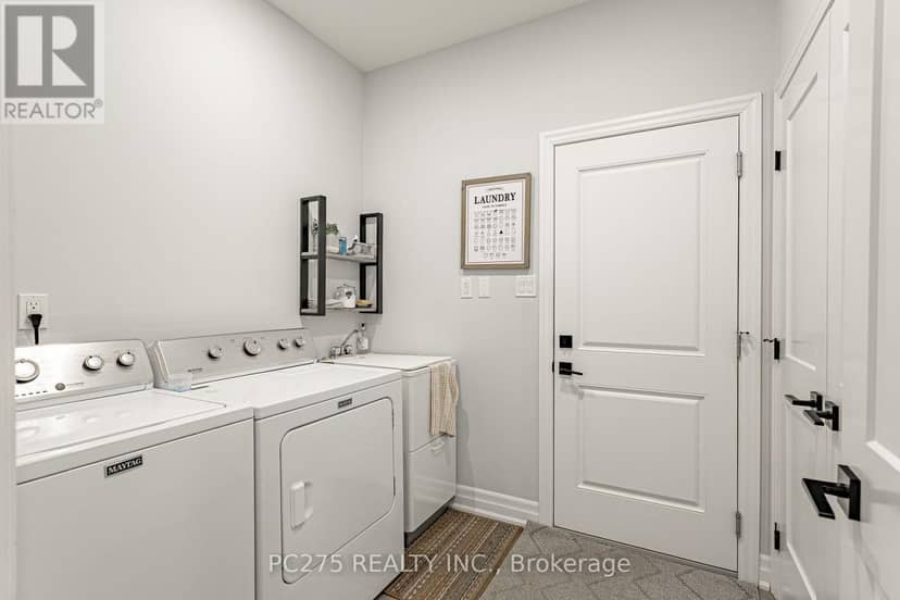 9 Foxborough Place — photo 24 of 40