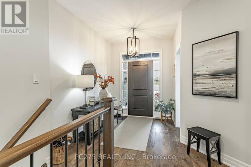 9 Foxborough Place, Thames Centre, photo 5