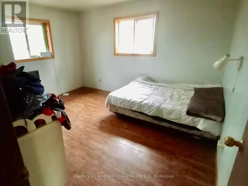 32 Martin Avenue — photo 7 of 24