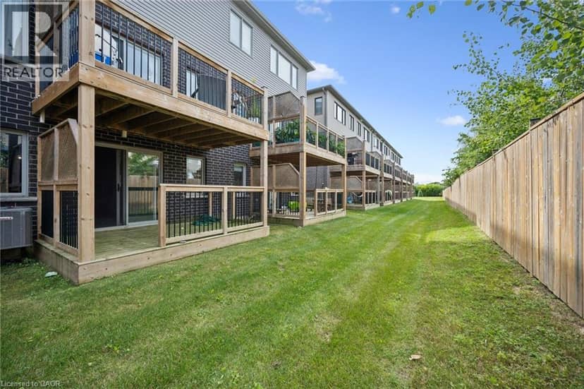 135 HARDCASTLE Drive Unit# 47 — photo 31 of 40